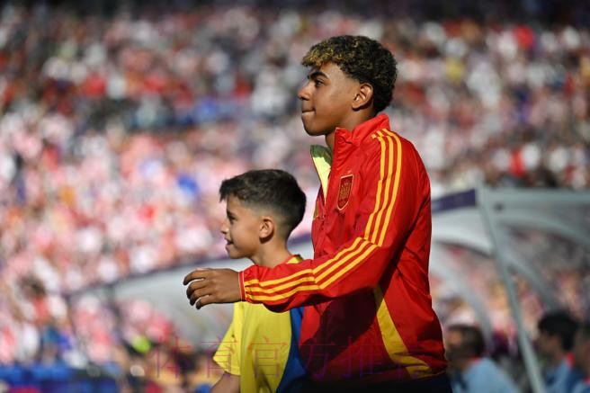 最新世界杯克罗地亚贝林厄姆焦点对决全面分析 最新世界杯克罗地亚贝林厄姆焦点对决全面分析